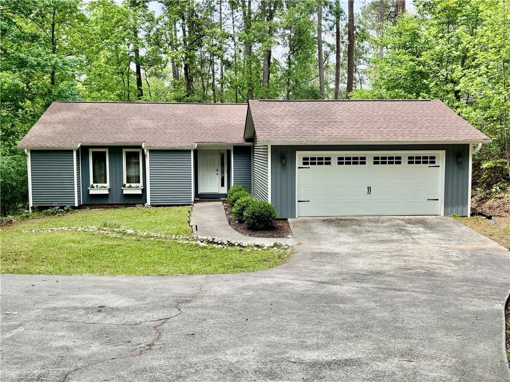 Coneross Point, Seneca community