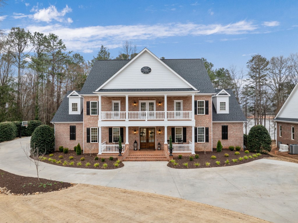 Chasewater, Anderson community