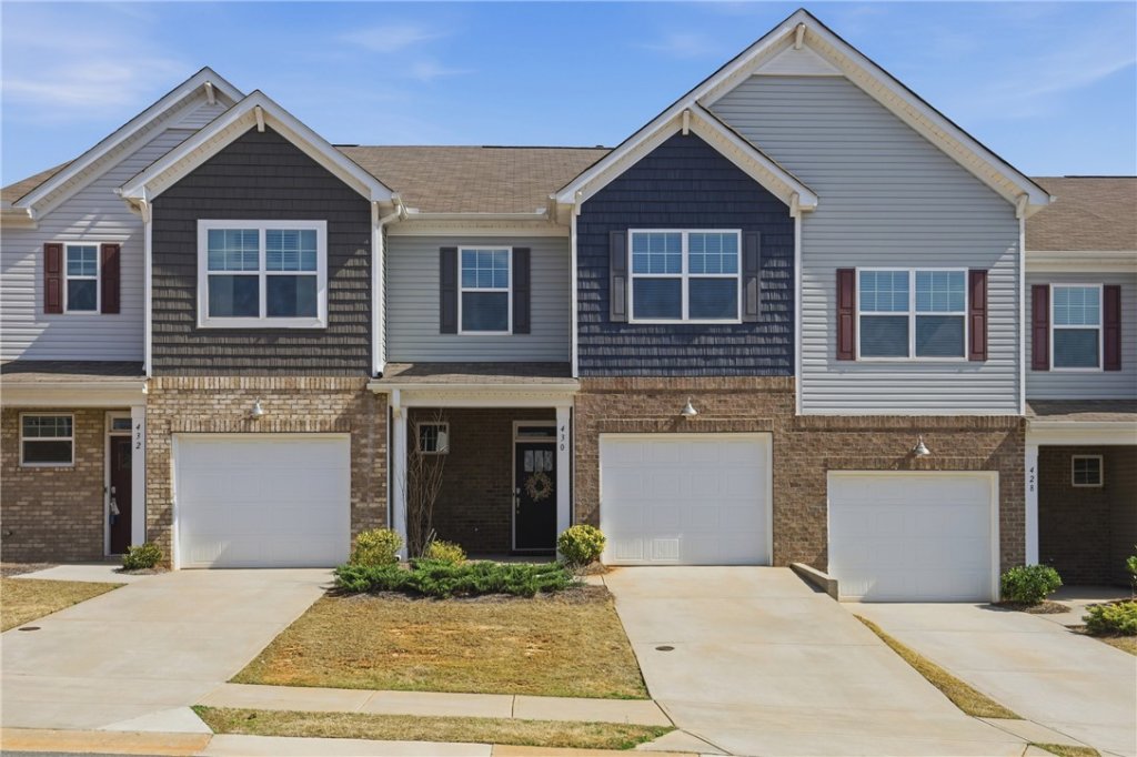 430 Bee Cove Way
