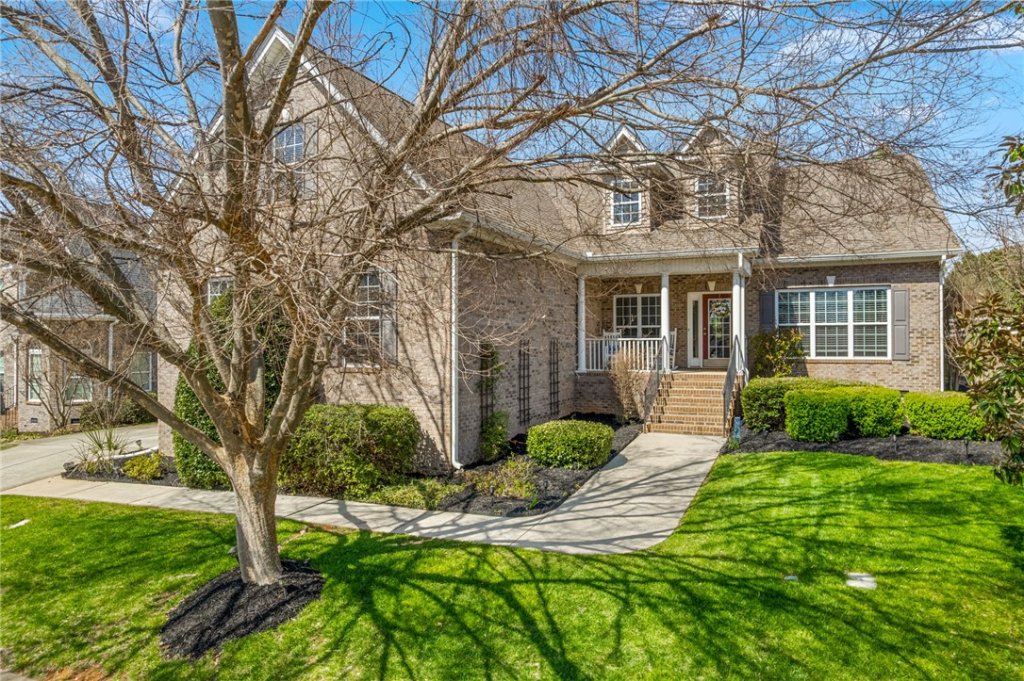 Riverwood Farm, Greer community