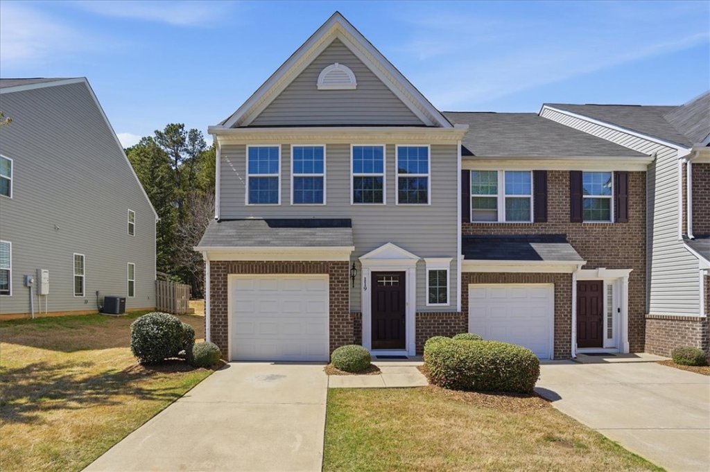 Townes At Cardinal Creek, Greenville community