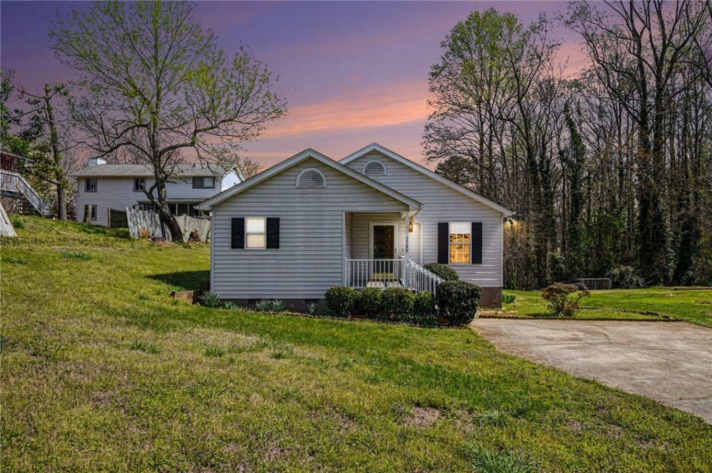 1106 Charter Oak Drive