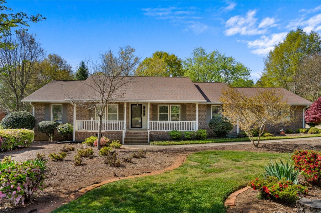 205 Holly Creek Drive