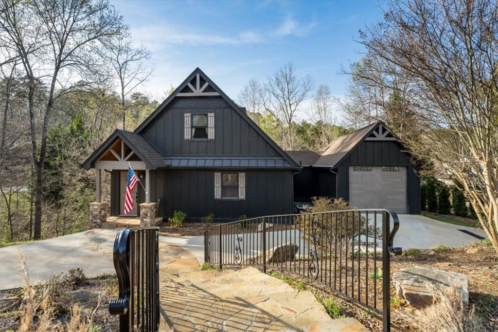 109 Carolina Cove