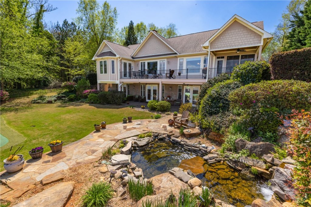 Beacon Shores, Seneca community