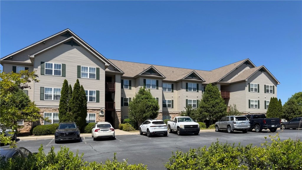 1133 Harts Ridge Drive