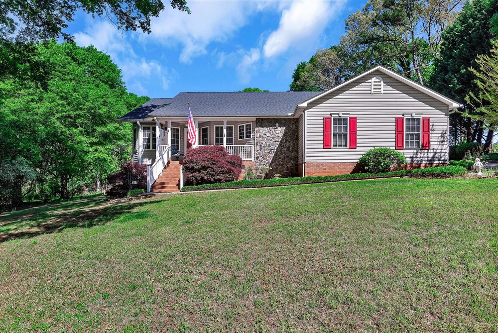 117 Crosscreek Drive