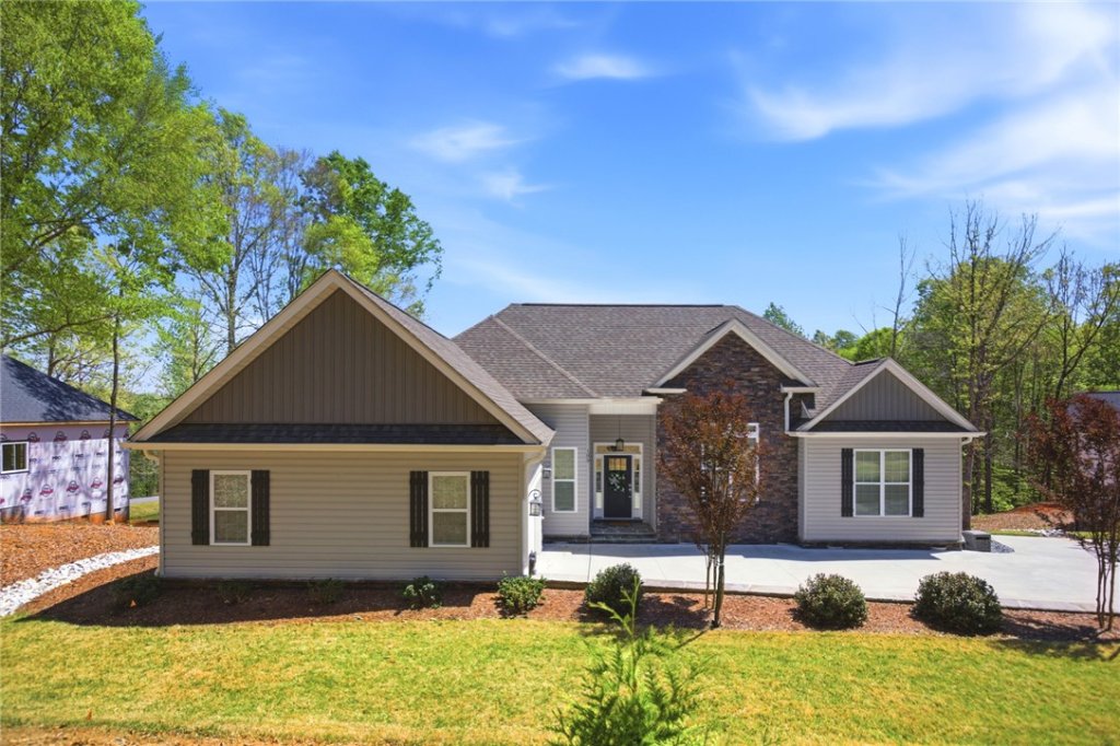 105 Winterbrook Circle
