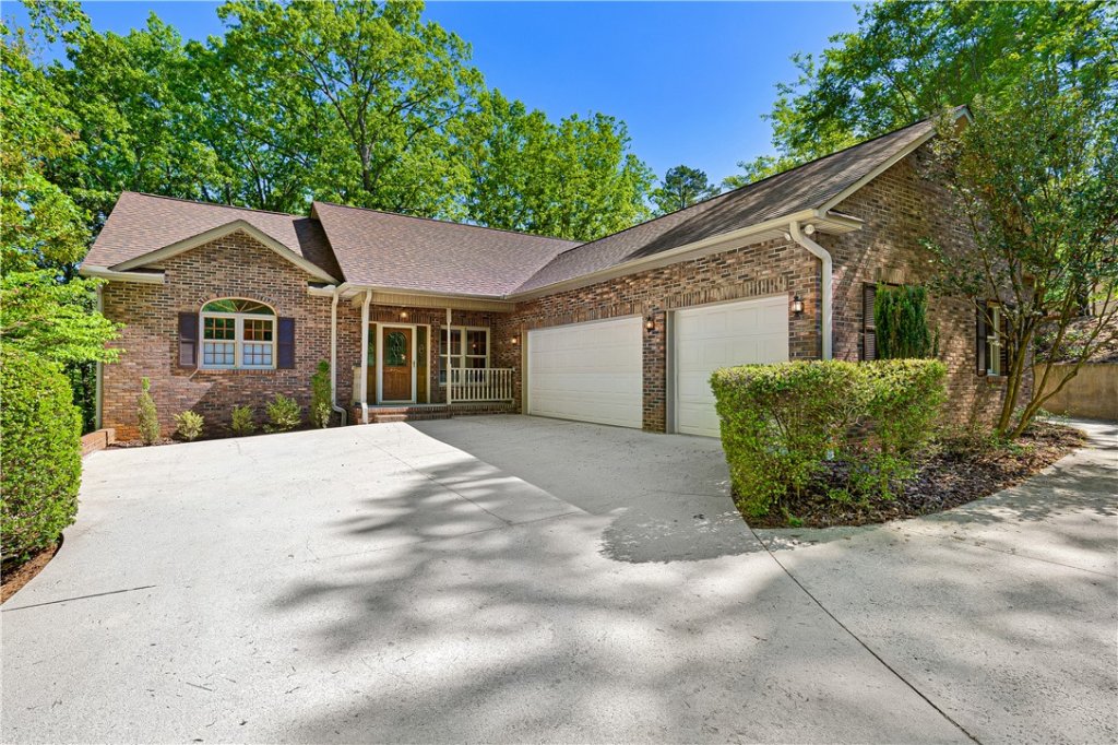 104 Chippewa Drive
