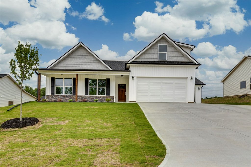 112 Walters Way