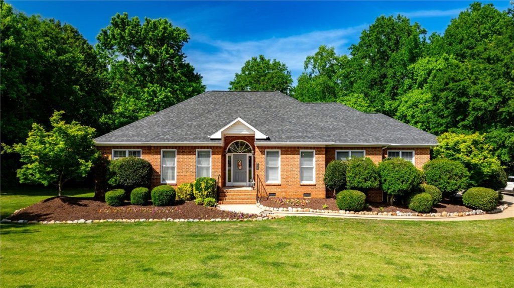 117 Winding Creek Road