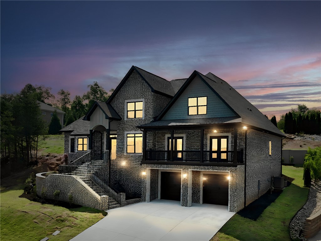 Tuscany, Anderson community