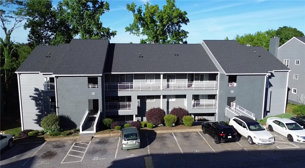 210 Northlake Drive