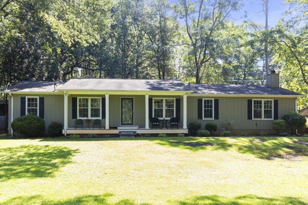 Southern Meadow, Seneca community