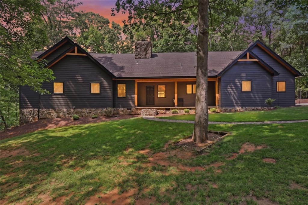 115 Chapelwood Drive