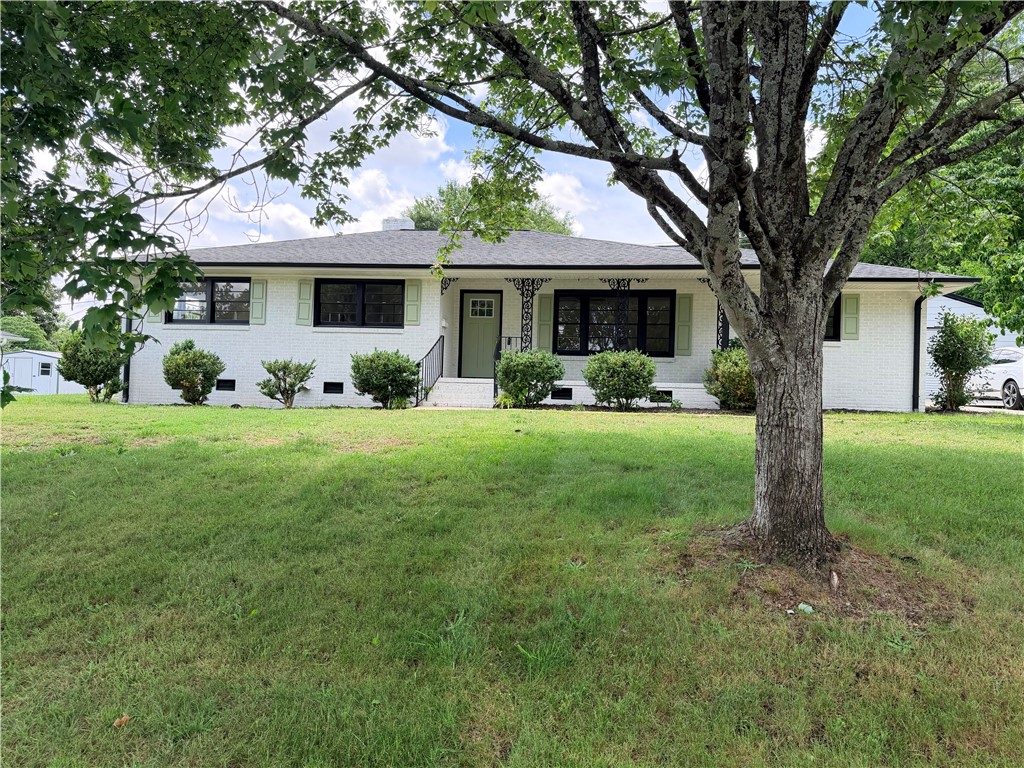 2304 Poplar Lane