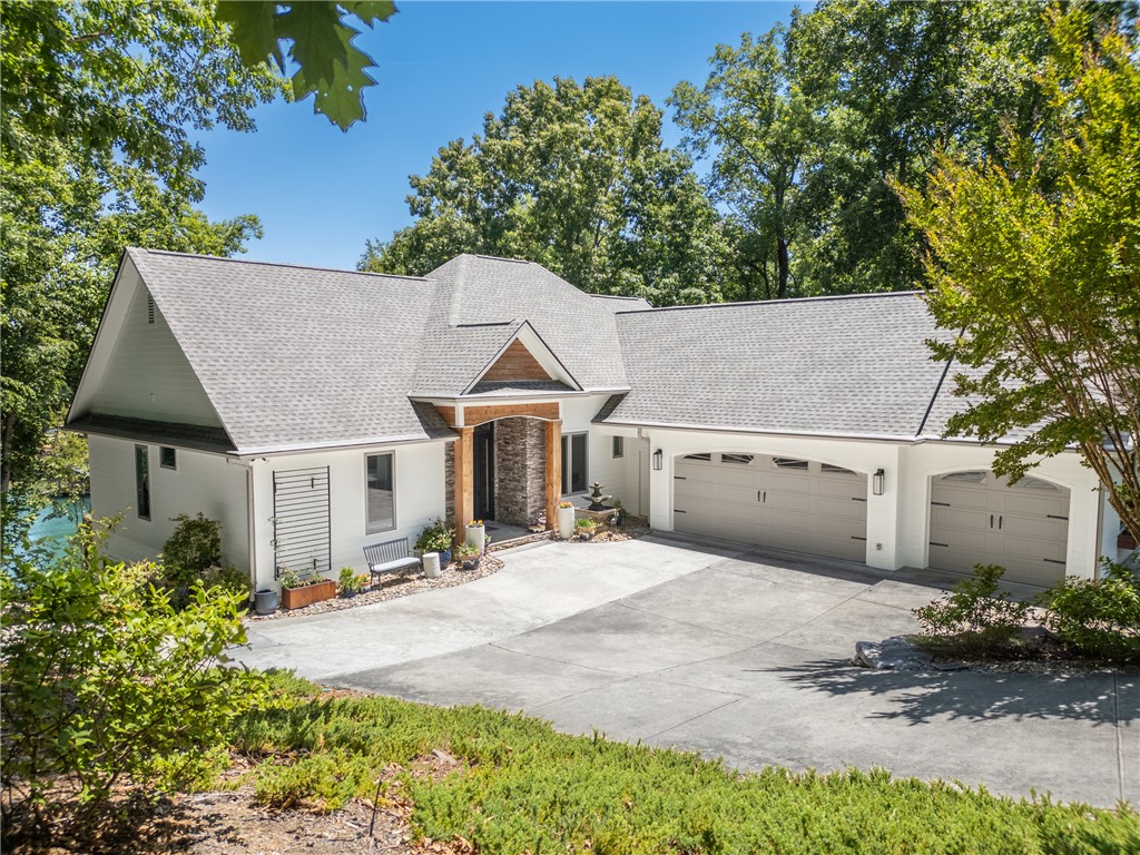 Beacon Shores, Seneca community