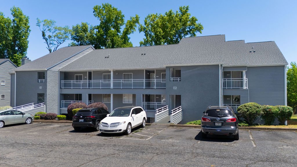 203 Northlake Drive 2C