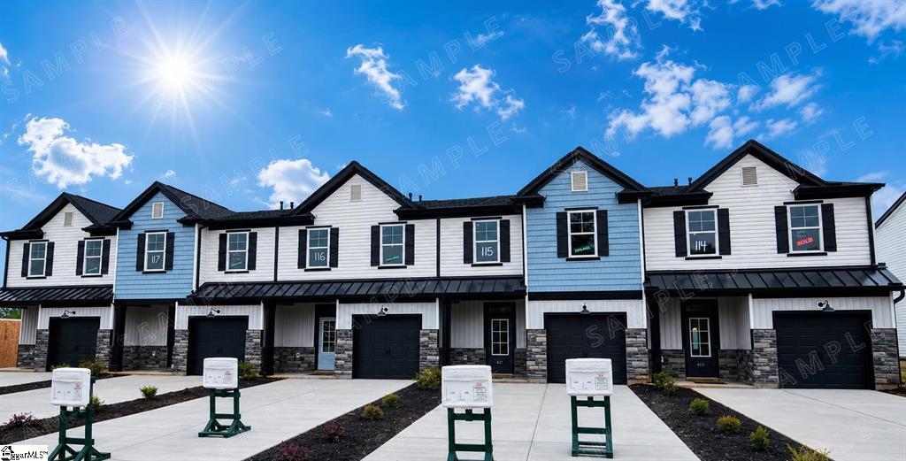 Meece Townhomes, Easley community