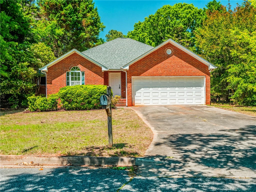 101 Woodbridge Circle