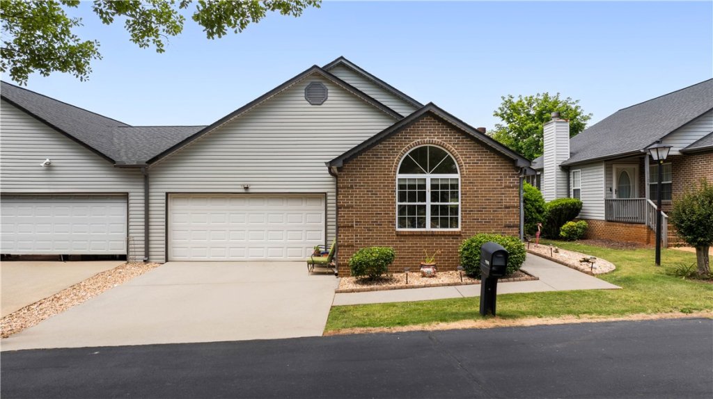 1106 Cobbs Glen Drive