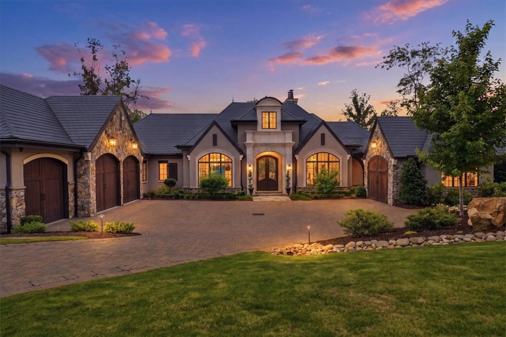 435 Peninsula Ridge