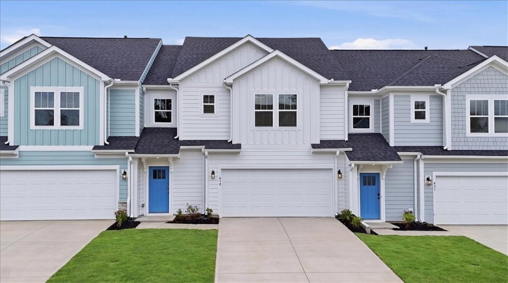 419 Crestcreek Drive