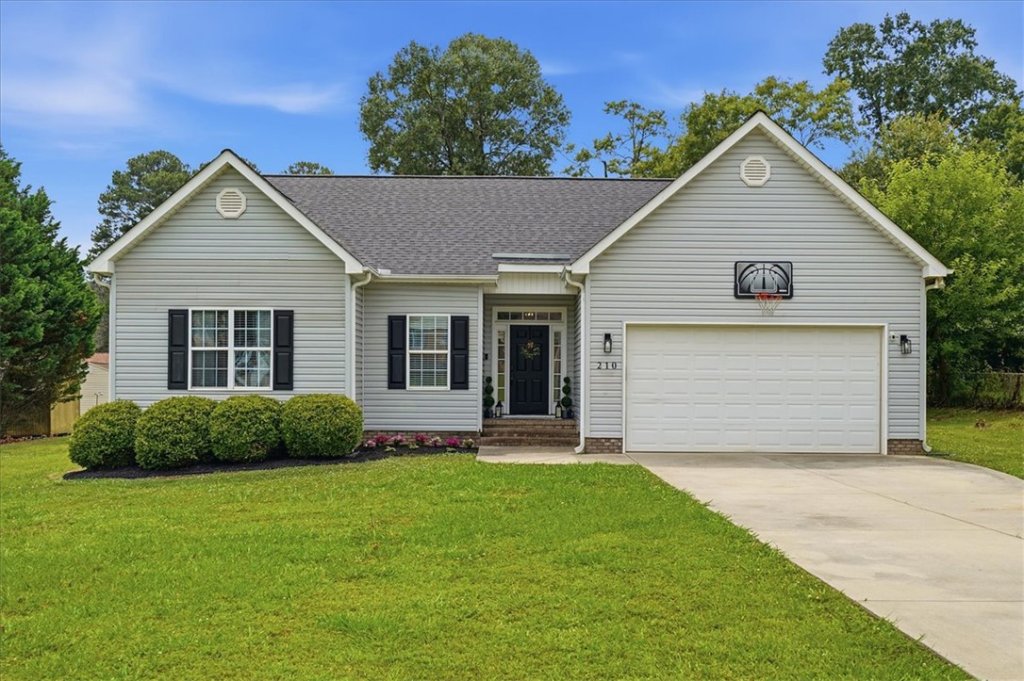 Loblolly Pines, Anderson community