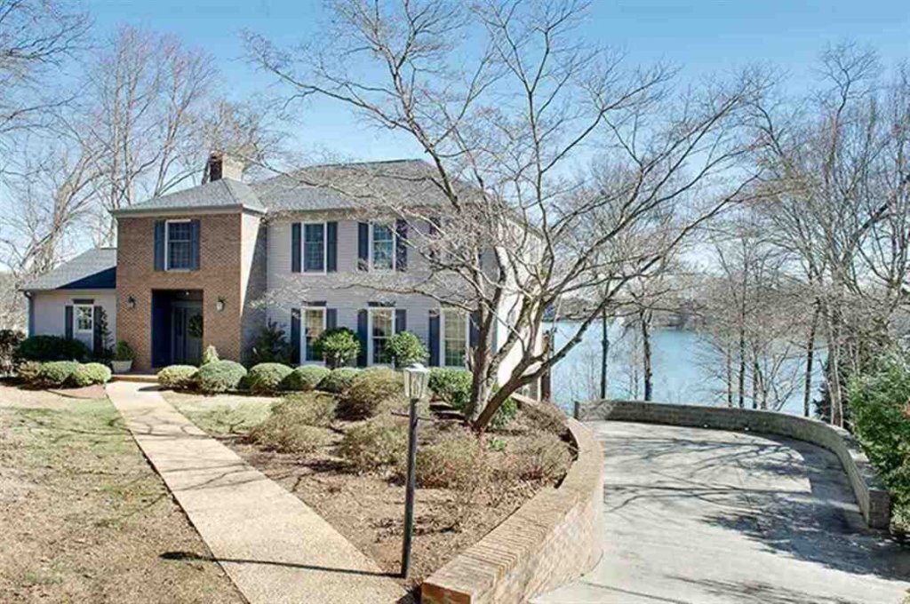 214 Pointe Road