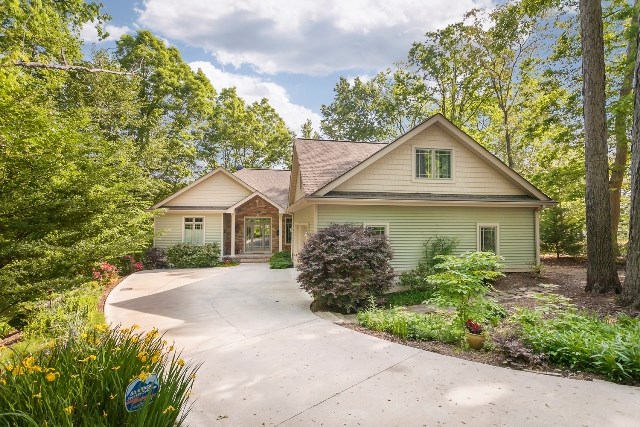 315 Venture Drive