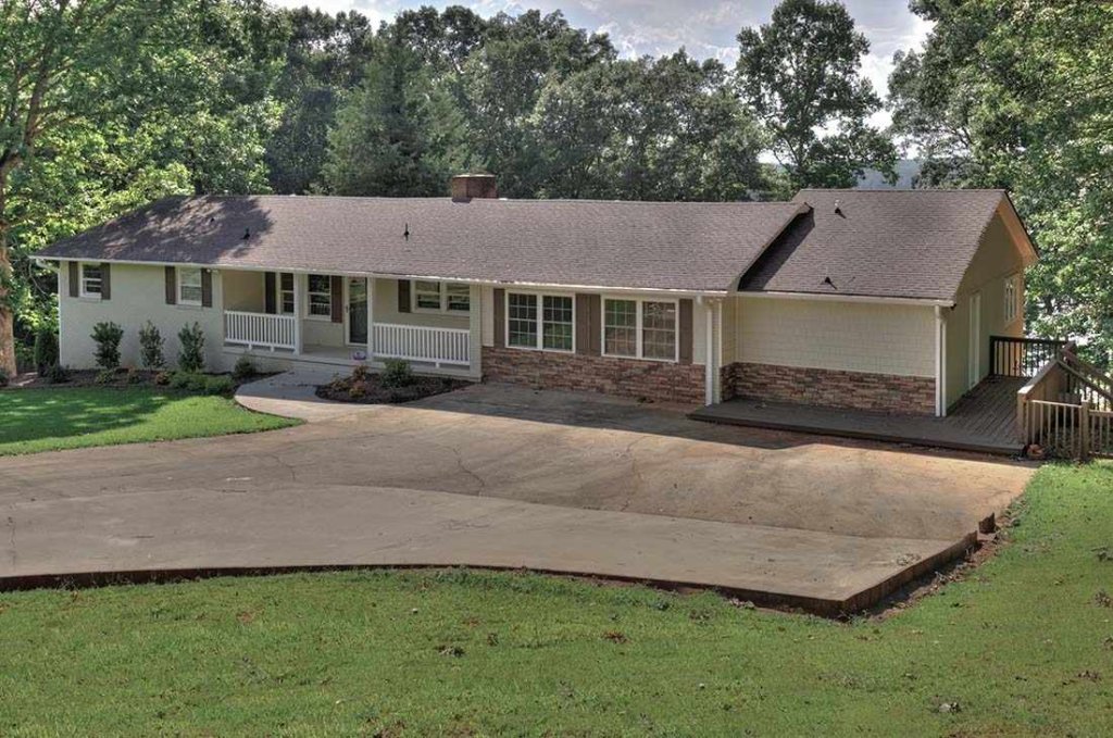 205 Valley Dale Drive