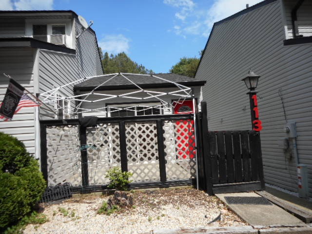 113 Maple Street