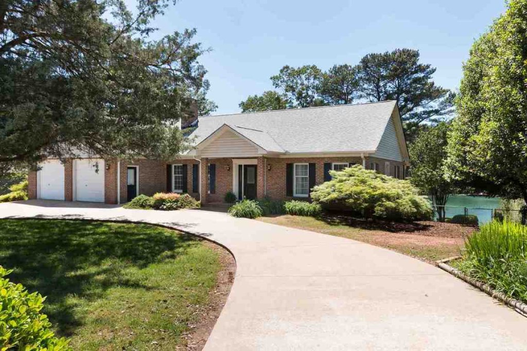 2012 Hampton Shores Drive Hampton Shores on Lake Ke