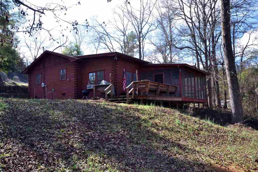 738 Tugalo Heights Circle