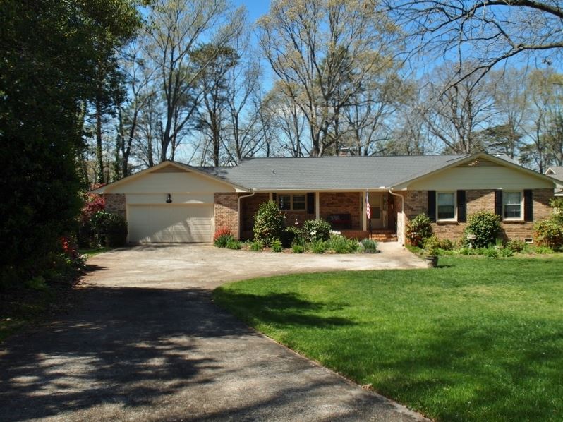 409 Broadwater Circle