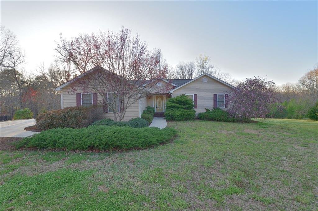 207 Dodgins Lane