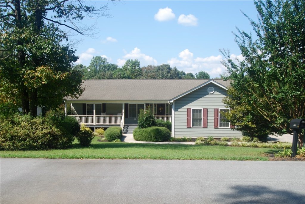 211 Dodgins Lane