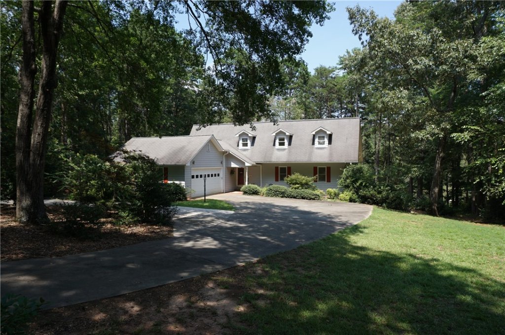 587 Currahee Ridge Road