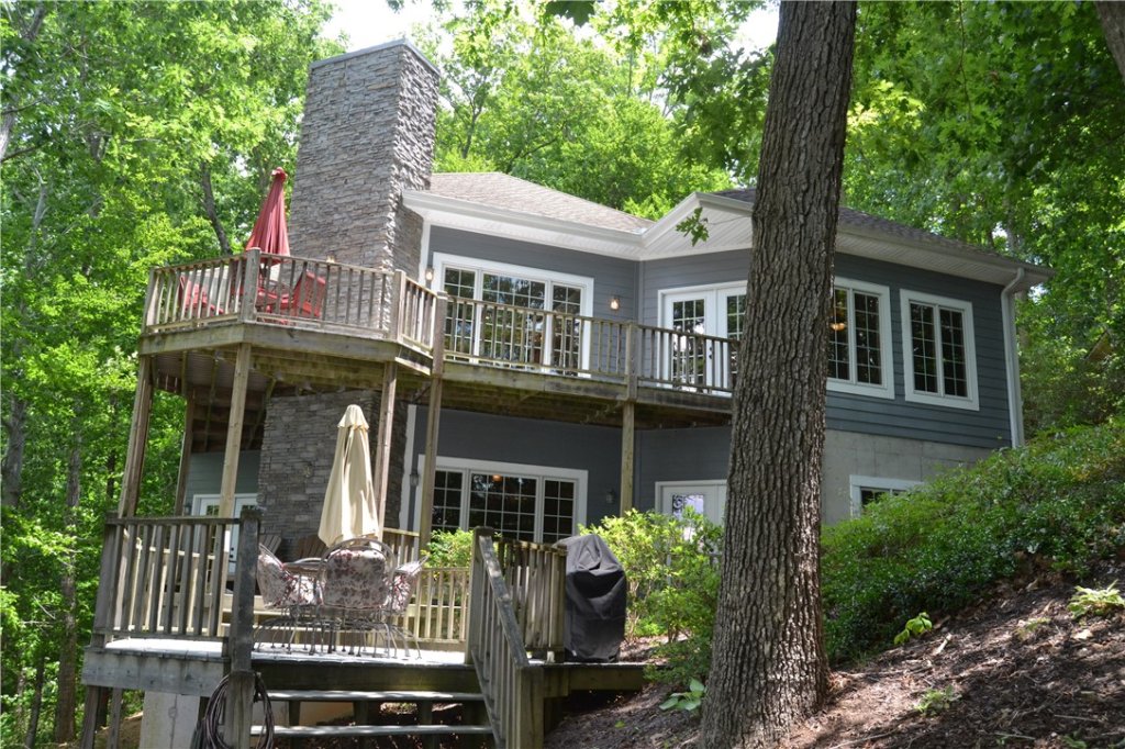 210 Reed Creek Heights Trail