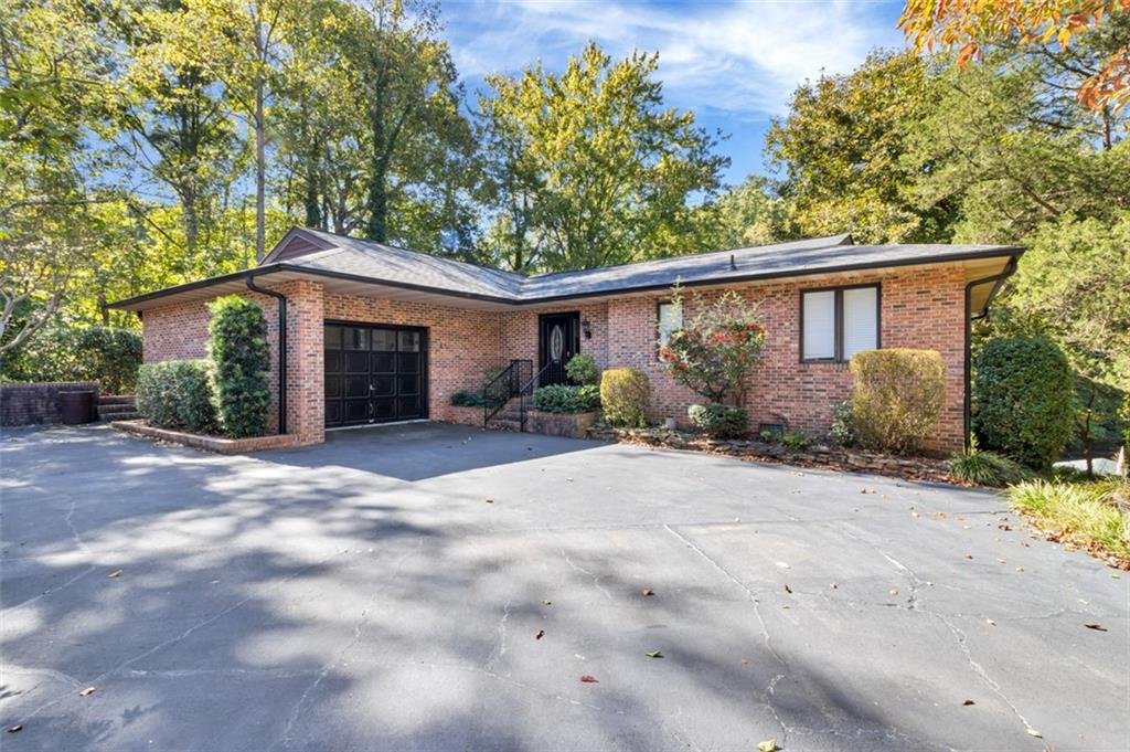 318 Shorecrest Drive