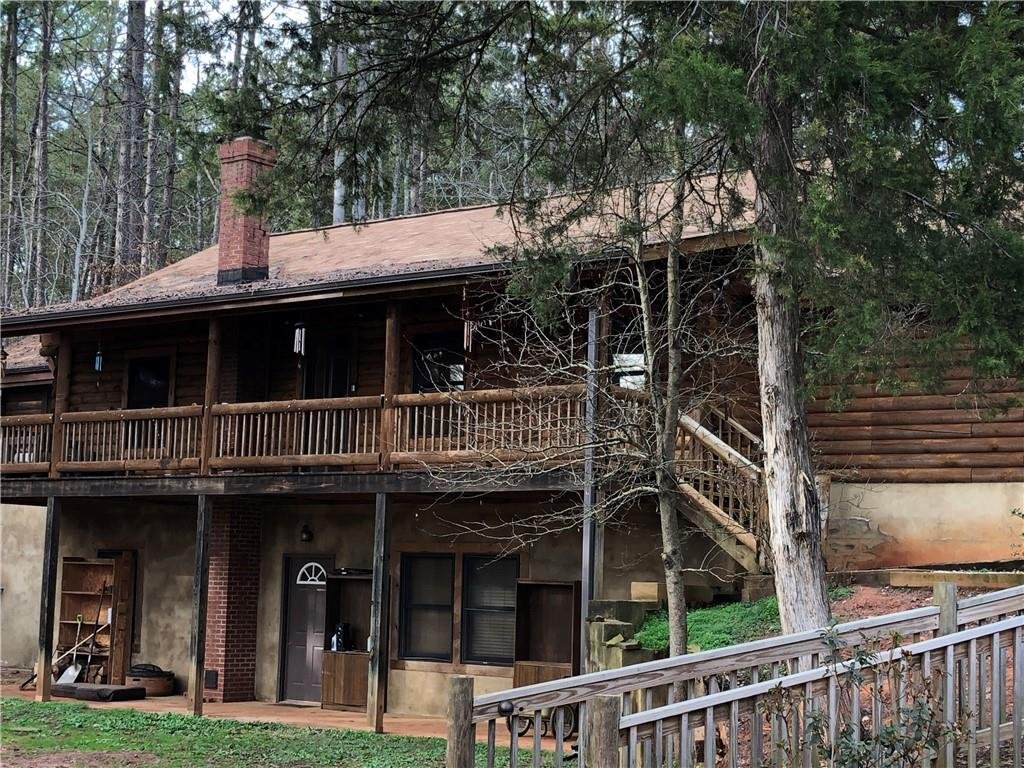 122 Hickory Cove Road Seneca