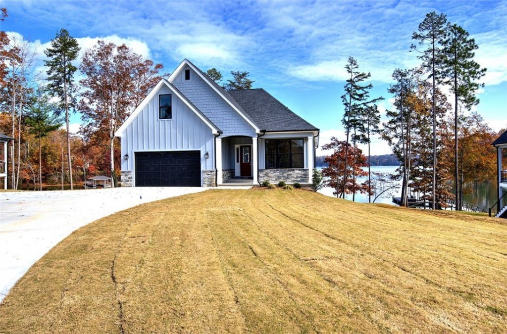 413 Lakestone Court