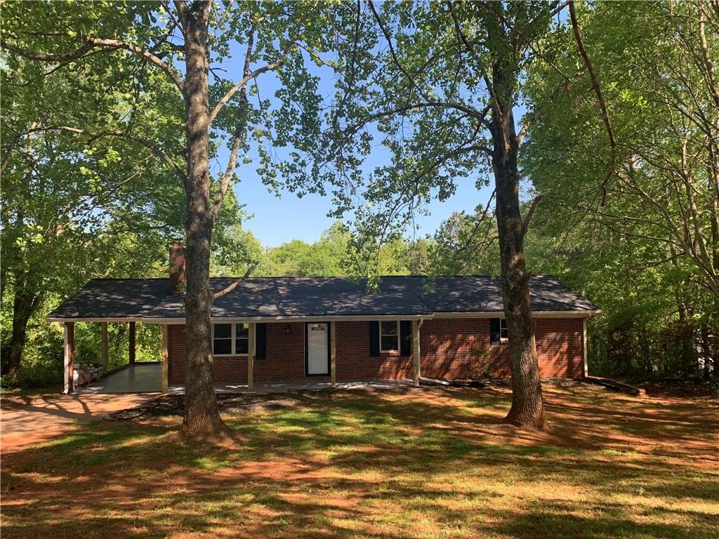 211 Skyland Drive