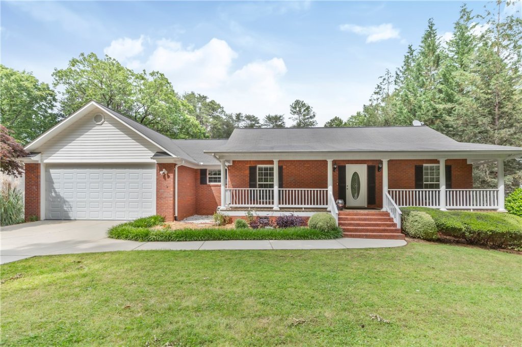 30 Shore Crest Drive