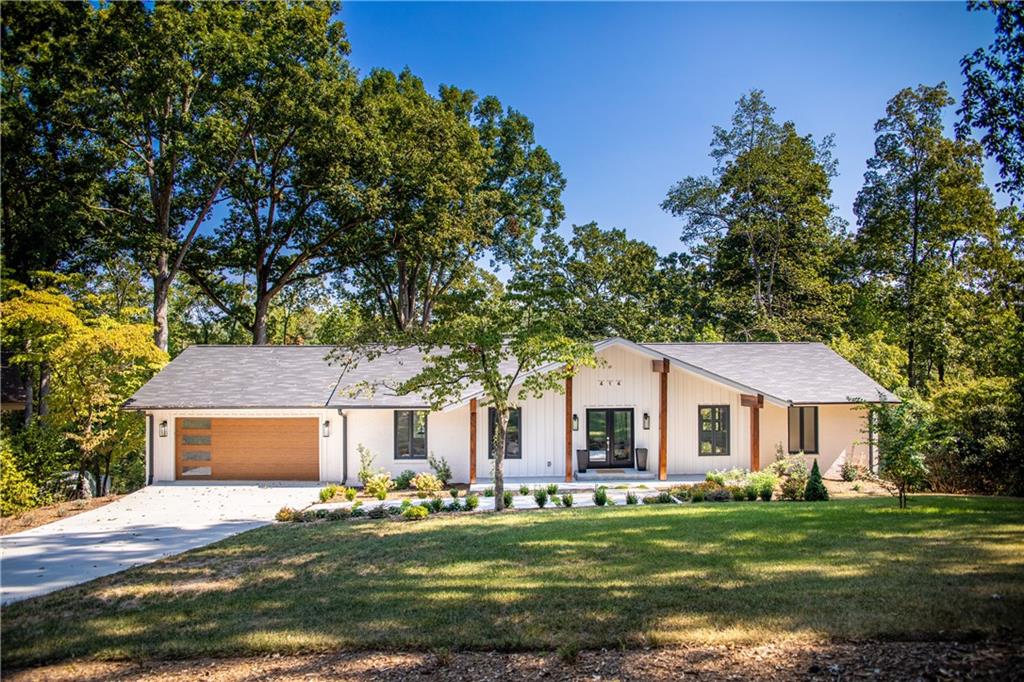 414 Shorecrest Drive