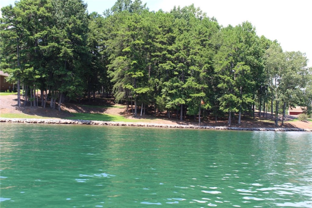 Lot 2 Lakeside Drive