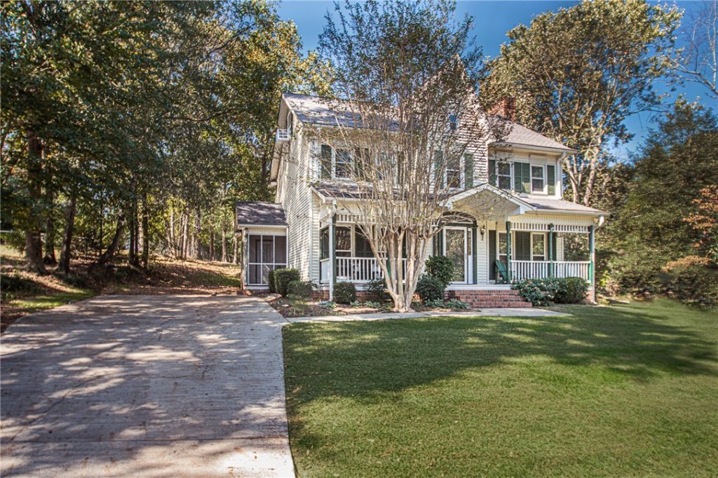 108 Wood Creek Drive