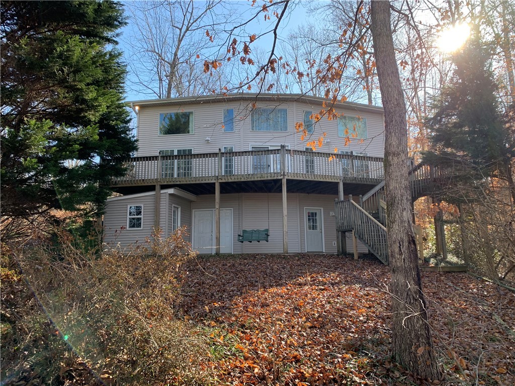 206 Lake Breeze Lane