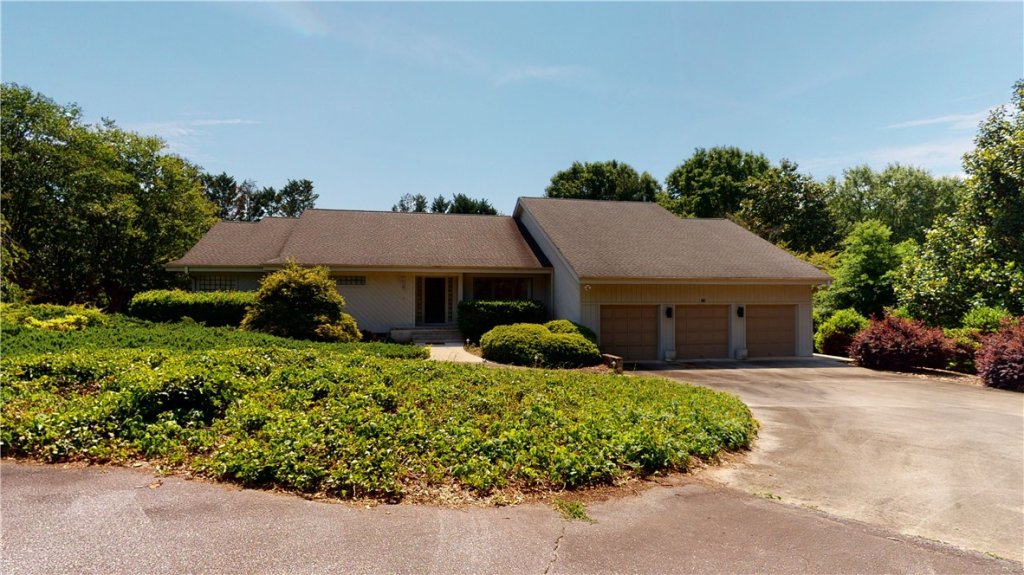 103 Sedgewood Court