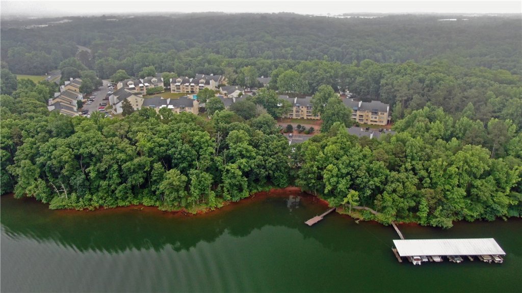 1007 Northlake Drive